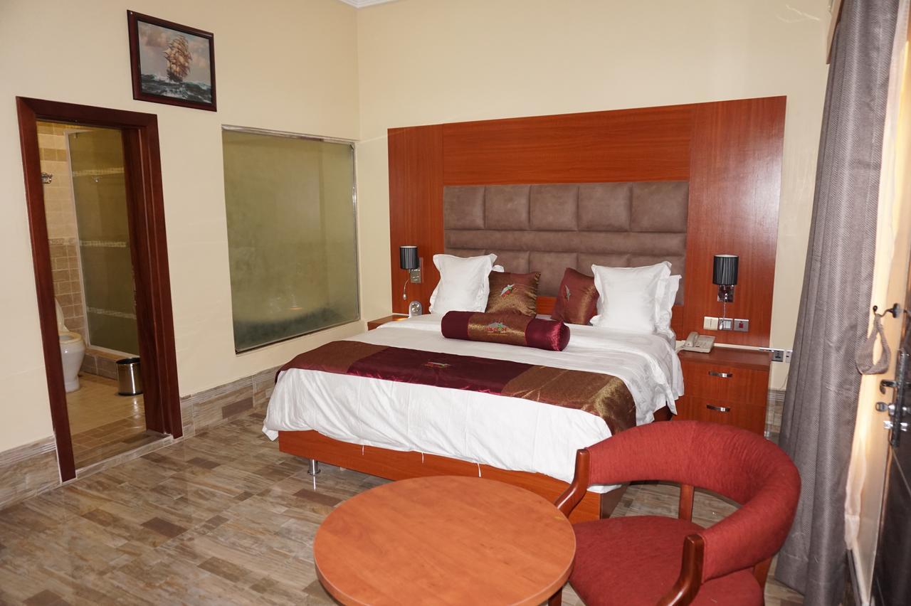 Aenon Suites Oshogbo Εξωτερικό φωτογραφία