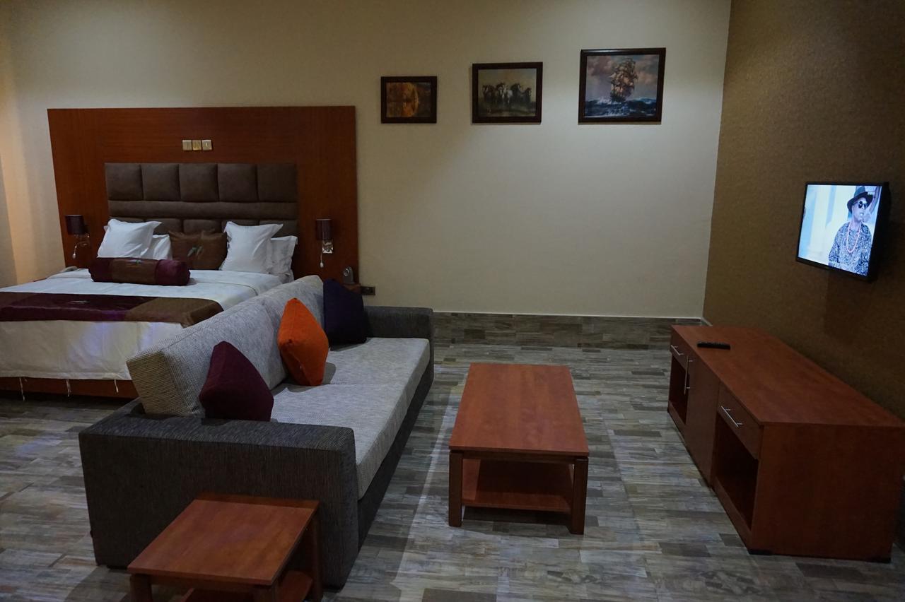 Aenon Suites Oshogbo Εξωτερικό φωτογραφία