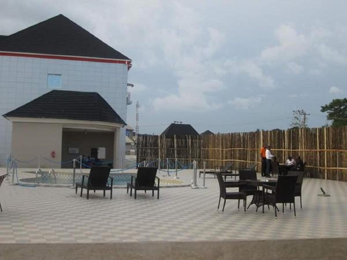 Aenon Suites Oshogbo Εξωτερικό φωτογραφία
